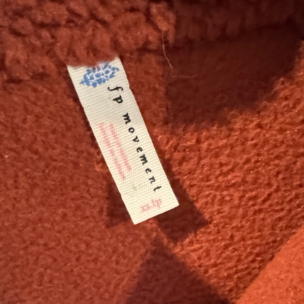 Women’s Free People Burgundy Fleece Jacket - Picture 2 of 2